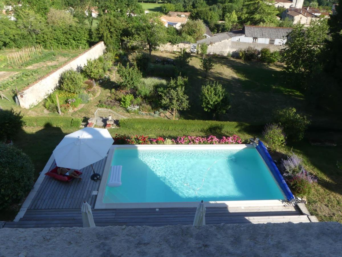 Les Jardins De Xanton Hotel Exterior photo